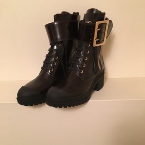 Never worn Burberry boots